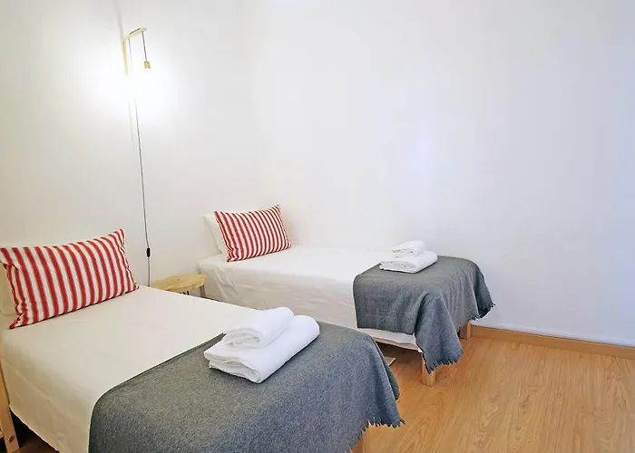 Bh1 4br In Heart Of Bohemian Bairro Alto 아파트 리스본